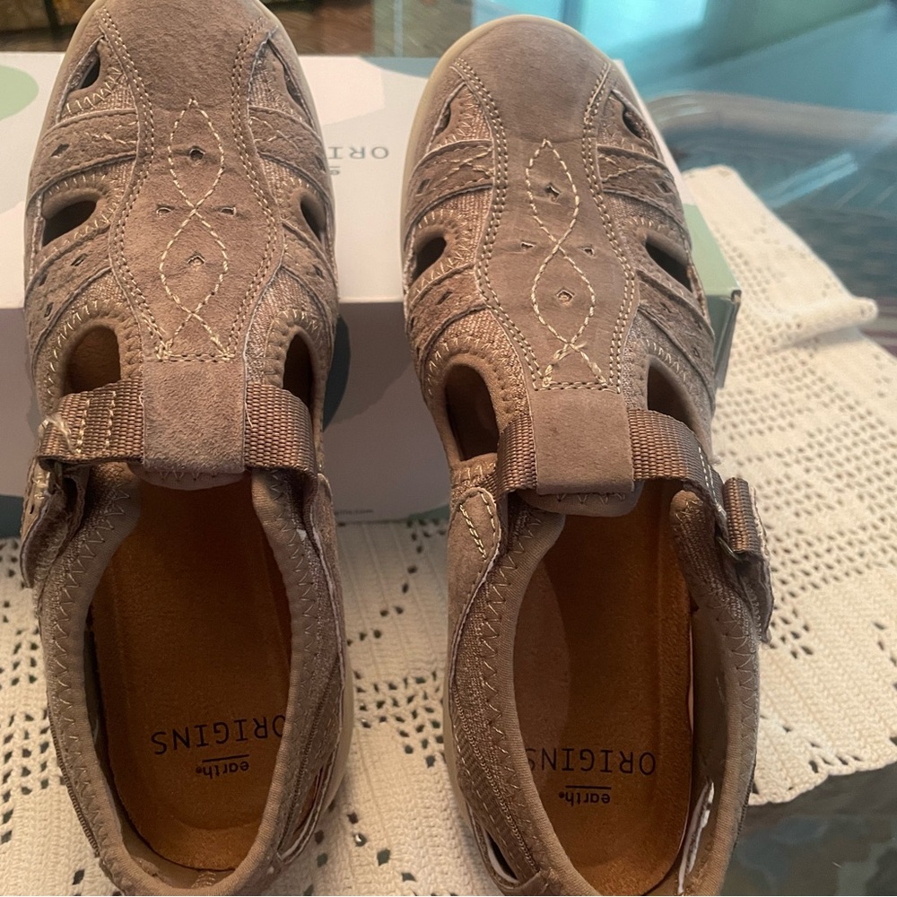 Earth Origins Taupe Cut-Out Sandals